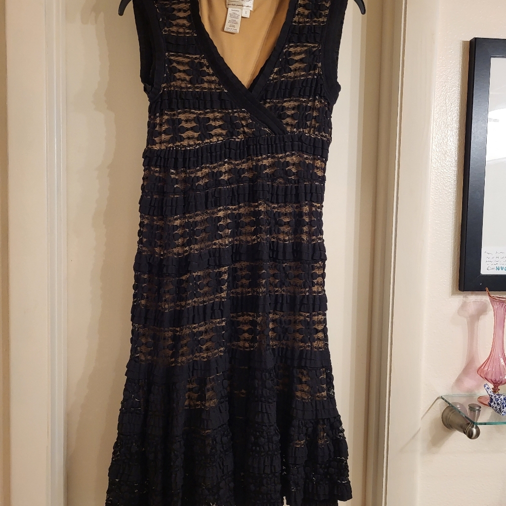 Chic Black Midi Dress with Timeless Appeal